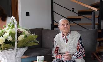 Obraz przedstawiający Jubileusz 95-lecia urodzin Pani Karoliny Kucharczyk